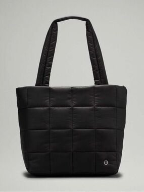 lululemon Black Quilted Tote Bag -12 liter EUC Like new